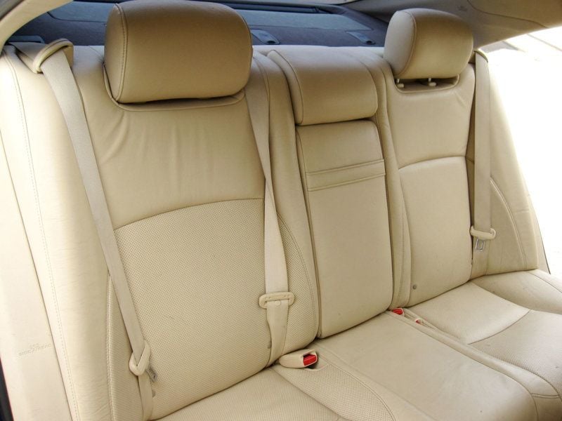 2012 Lexus ES 350 Ultra Luxury photo 28