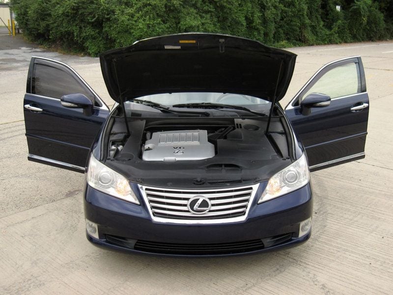 2012 Lexus ES 350 Ultra Luxury photo 30