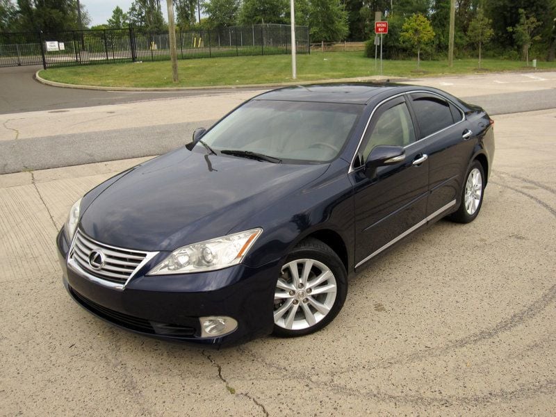 2012 Lexus ES 350 Ultra Luxury photo 3