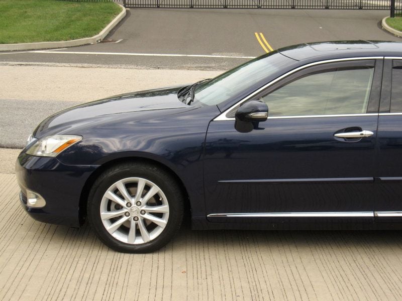 2012 Lexus ES 350 Ultra Luxury photo 6