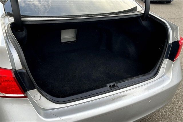 2012 Lexus ES 350 4dr Sedan - 22927718 - 31