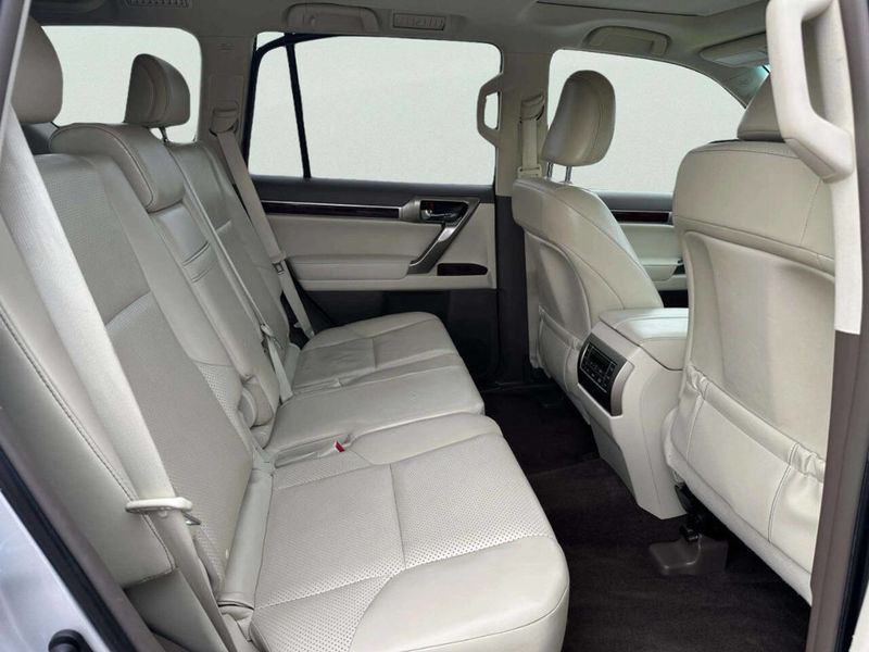 2012 Lexus GX 460 4WD 4dr - 23023832 - 14