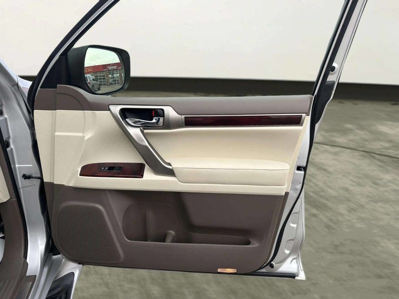 2012 Lexus GX 460 4WD 4dr - 23023832 - 22