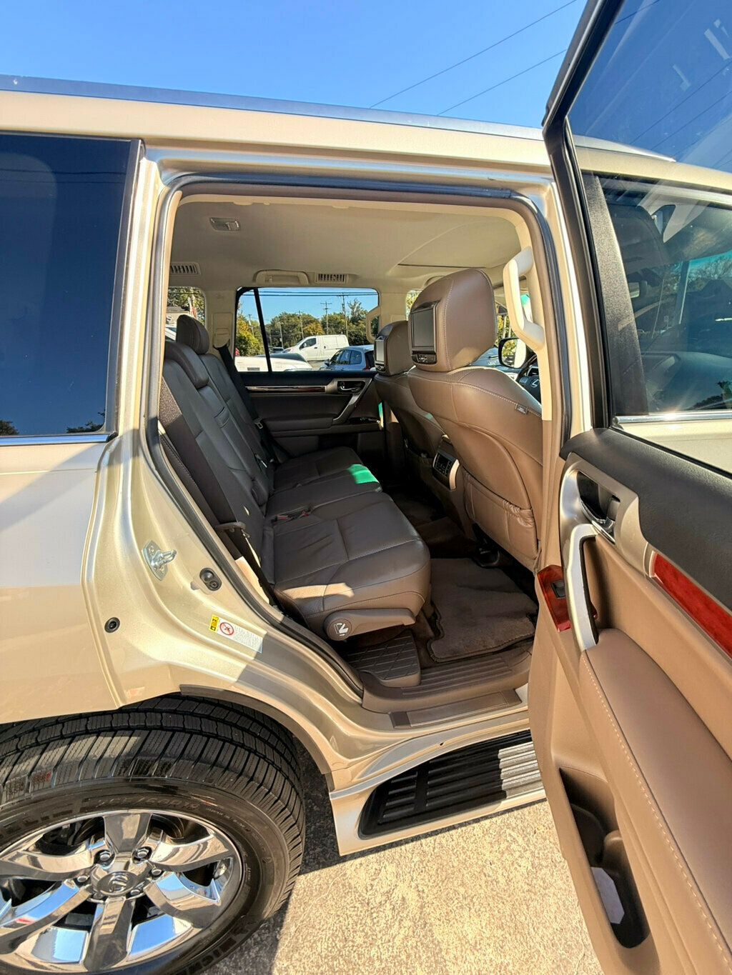 2012 Lexus GX 460 LocalTrade/ComfortPlusPkg/CoveniencePkg/PowerSunroof/NAV - 22930694 - 17