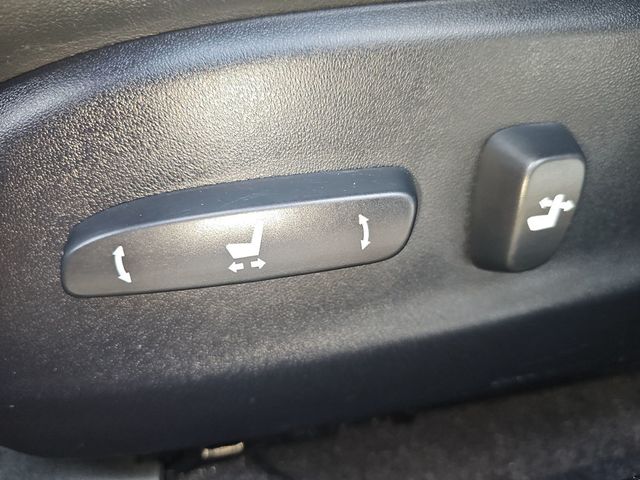 2012 Lexus IS 250 4dr Sport Sedan Automatic RWD - 22981148 - 16