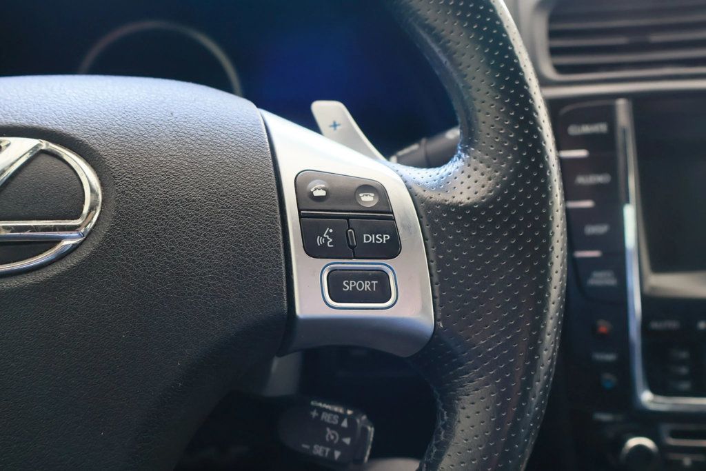 2012 Lexus IS F photo 20