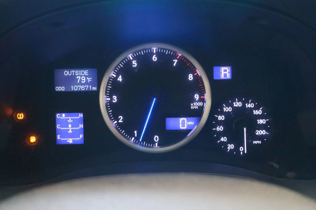 2012 Lexus IS F photo 22