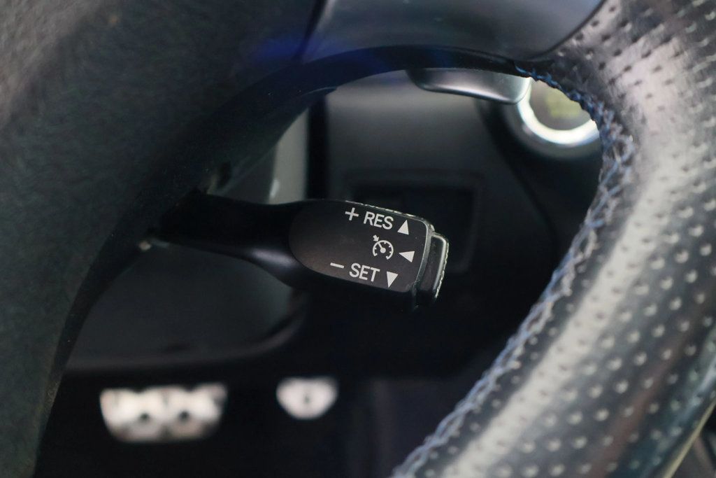 2012 Lexus IS F photo 37