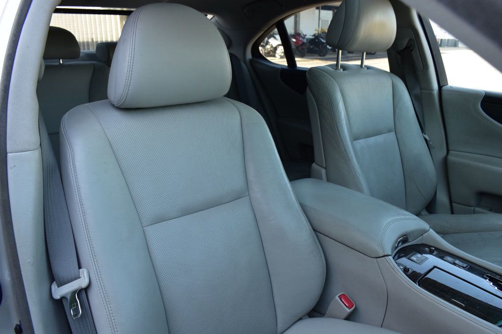 2012 Lexus LS 460 4dr Sedan RWD - 23095326 - 16