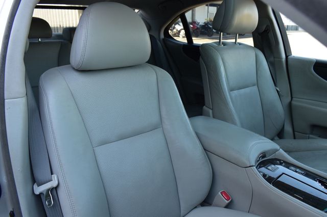 2012 Lexus LS 460 4dr Sedan RWD - 23095326 - 16