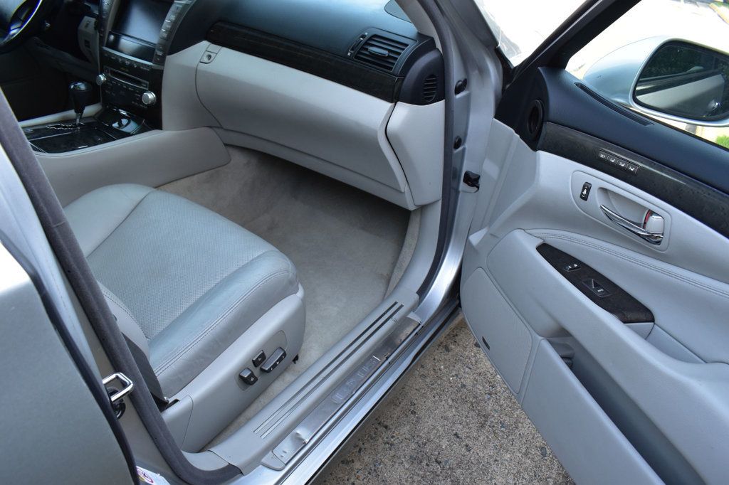 2012 Lexus LS 460 4dr Sedan RWD - 23095326 - 17