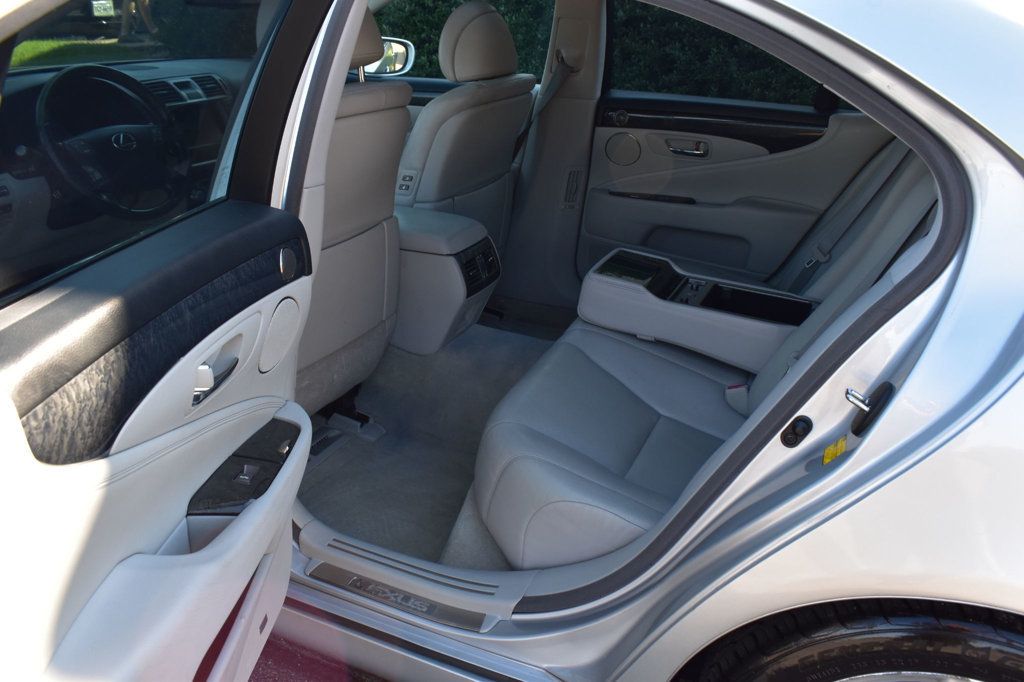 2012 Lexus LS 460 4dr Sedan RWD - 23095326 - 18