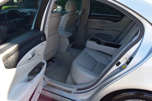 2012 Lexus LS 460 4dr Sedan RWD - 23095326 - 18