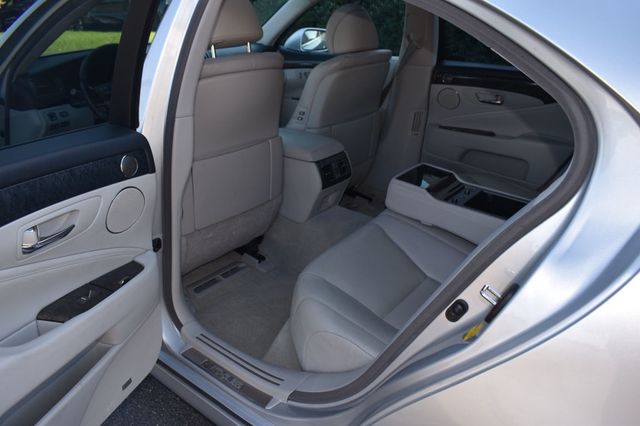 2012 Lexus LS 460 4dr Sedan RWD - 23095326 - 20