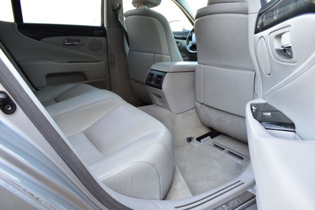 2012 Lexus LS 460 4dr Sedan RWD - 23095326 - 21