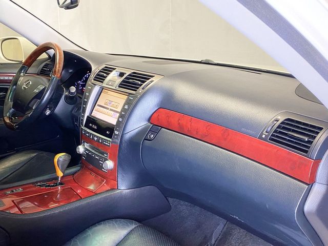 2012 Lexus LS 460 4dr Sedan RWD - 22976156 - 47