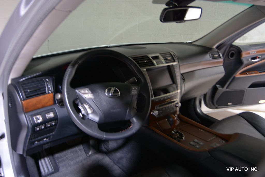 2012 Lexus LS 460 4dr Sedan RWD - 22902729 - 10