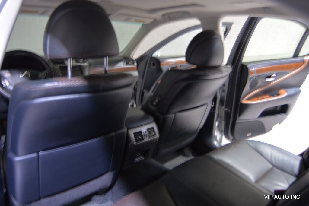 2012 Lexus LS 460 4dr Sedan RWD - 22902729 - 19