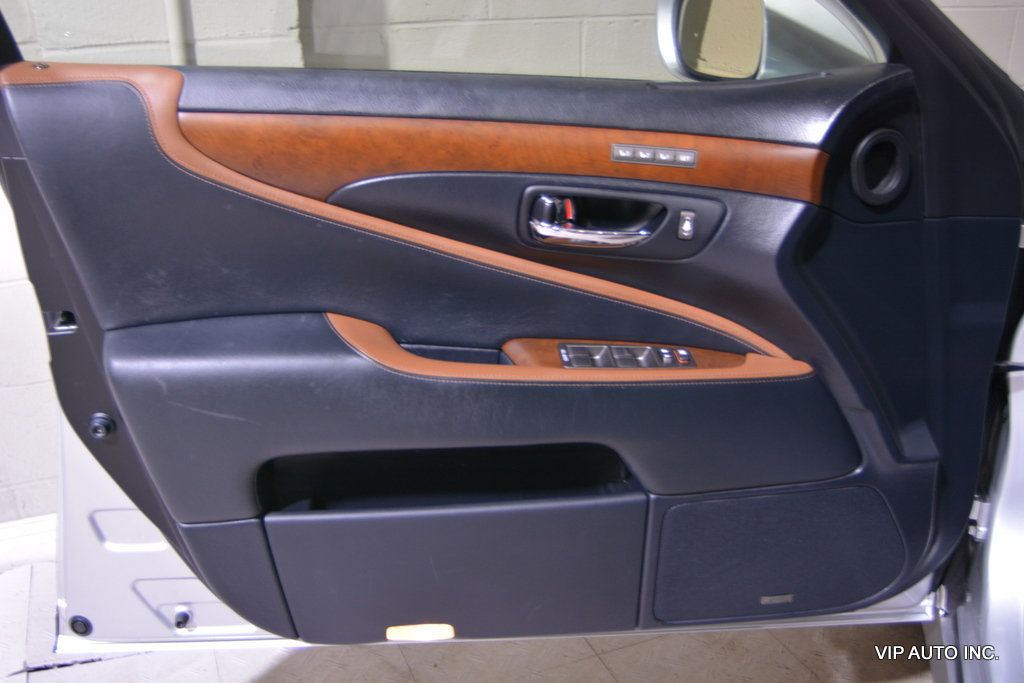 2012 Lexus LS 460 4dr Sedan RWD - 22902729 - 8