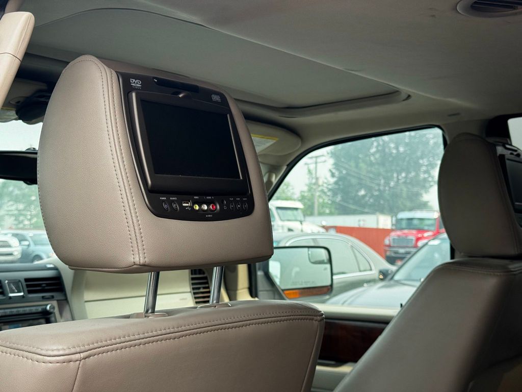 2012 Lincoln Navigator 4WD 4dr - 22945888 - 13