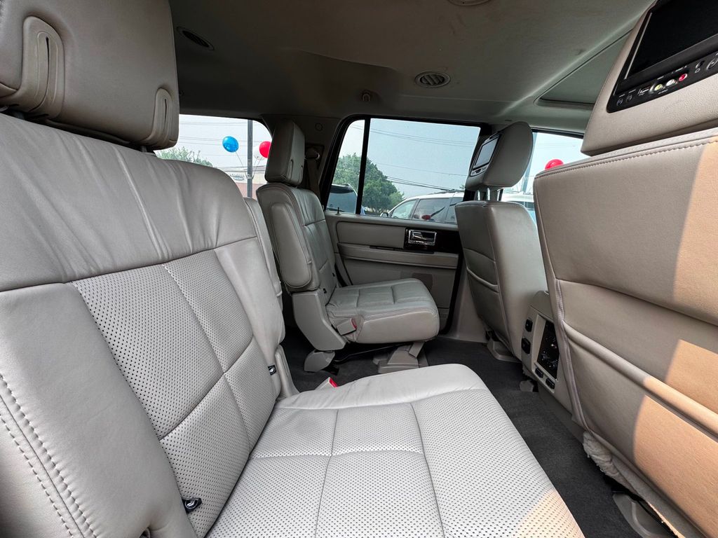 2012 Lincoln Navigator 4WD 4dr - 22945888 - 18