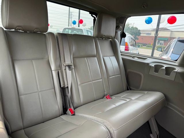 2012 Lincoln Navigator 4WD 4dr - 22945888 - 19