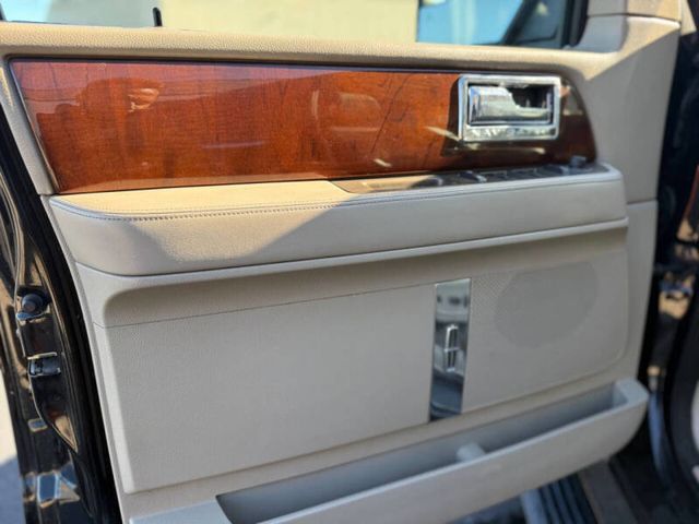 2012 Lincoln Navigator 4WD 4dr - 22945888 - 22