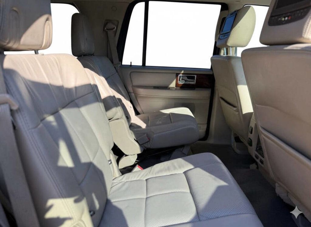 2012 Lincoln Navigator Base 4x4 4dr SUV - 22945888 - 13