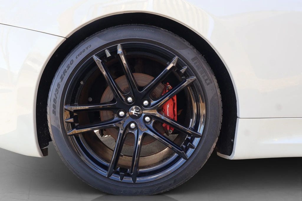 2012 Maserati GranTurismo 2dr Coupe MC Stradale - 23072617 - 12
