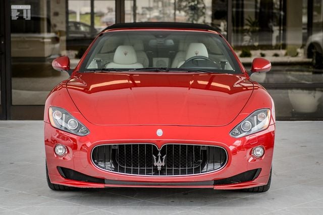 2012 Maserati GranTurismo Convertible LOWER MILES - GREAT COLORS - WELL EQUIPPED - 22364538 - 9