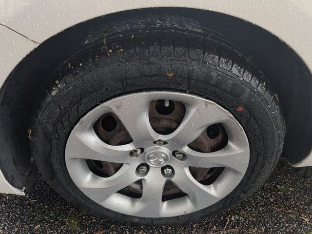 2012 Mazda Mazda3 4dr Sedan Automatic i Sport - 23024481 - 9
