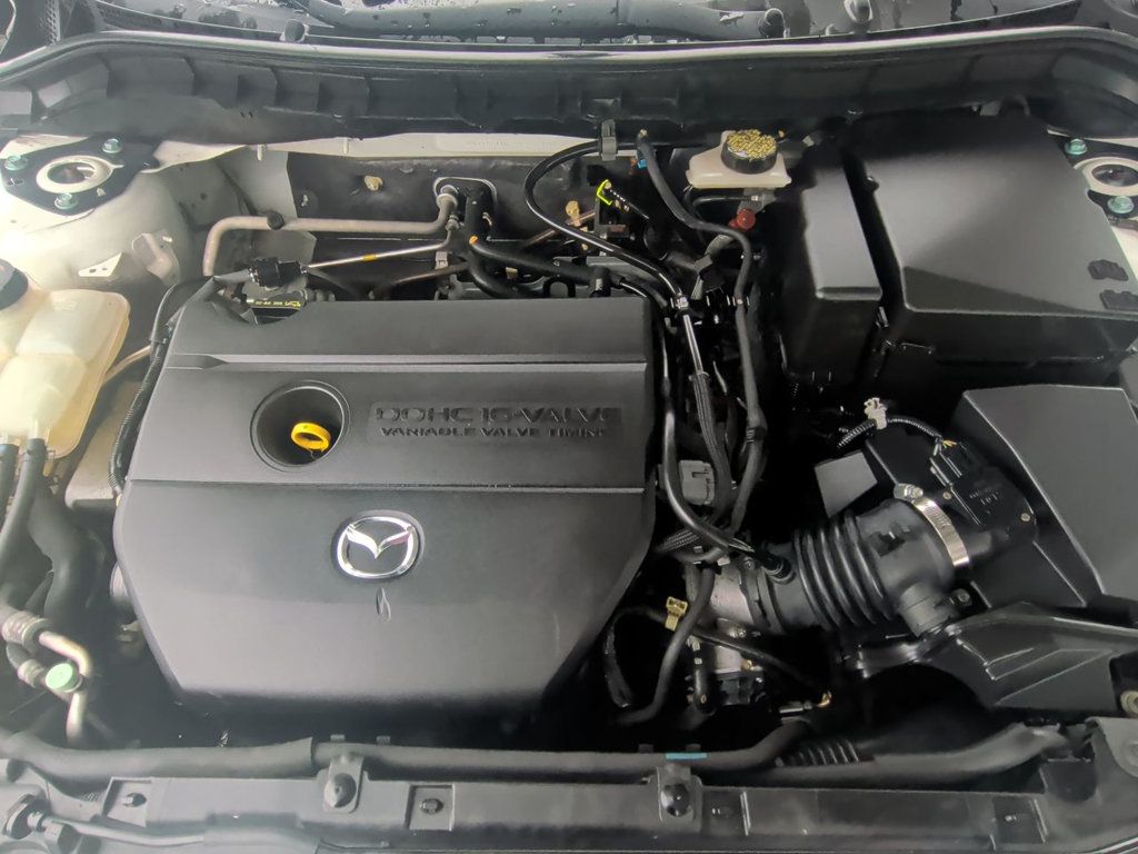 Mazda Mazda3 4dr Sedan Automatic i Sport photo 11