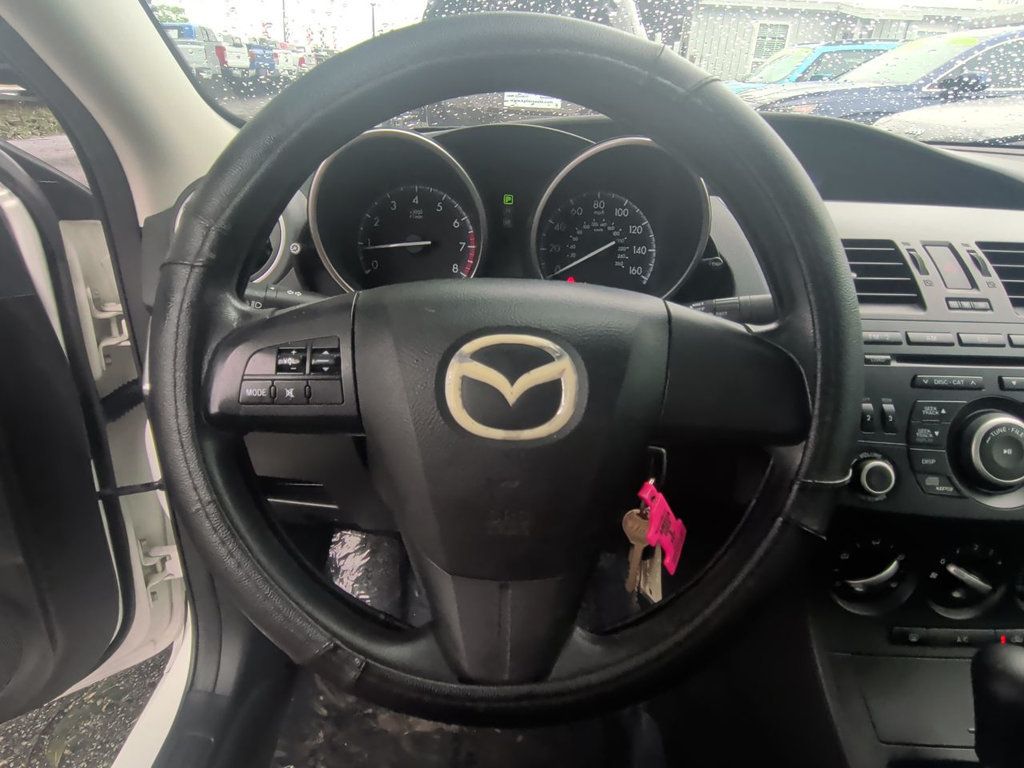 Mazda Mazda3 4dr Sedan Automatic i Sport photo 15