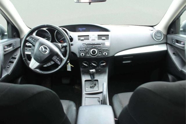 2012 Mazda Mazda3 4dr Sedan Automatic i Touring - 23024682 - 7