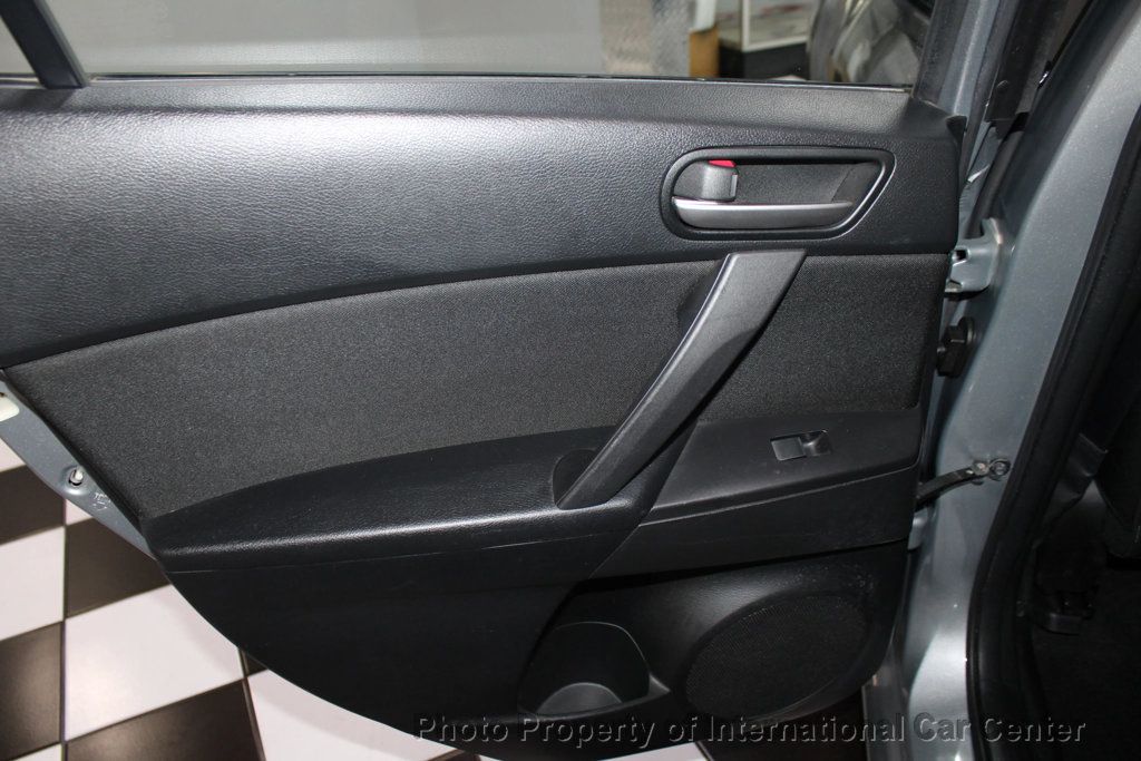 2012 Mazda Mazda3 5dr Hatchback Automatic i Touring - 22934004 - 17