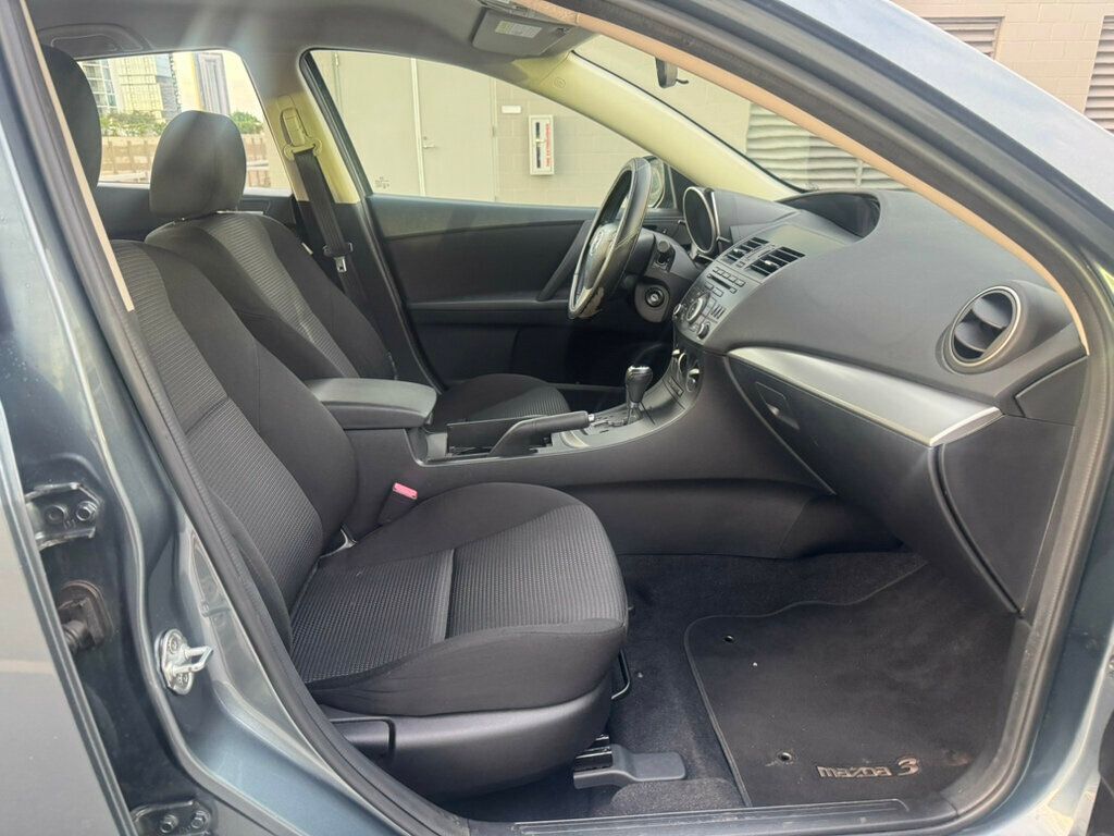 2012 Mazda Mazda3 Touring, Great Shape - 22969987 - 11