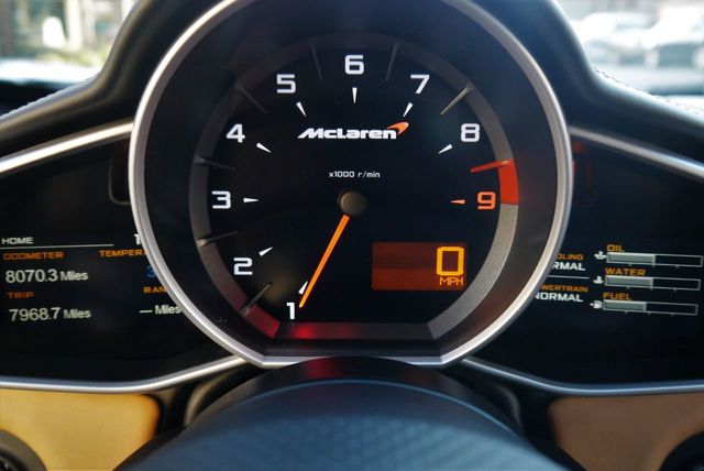 2012 McLaren MP4-12C Coupe - 18566221 - 11