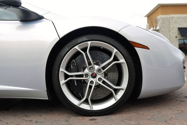 2012 McLaren MP4-12C Coupe - 18566221 - 18