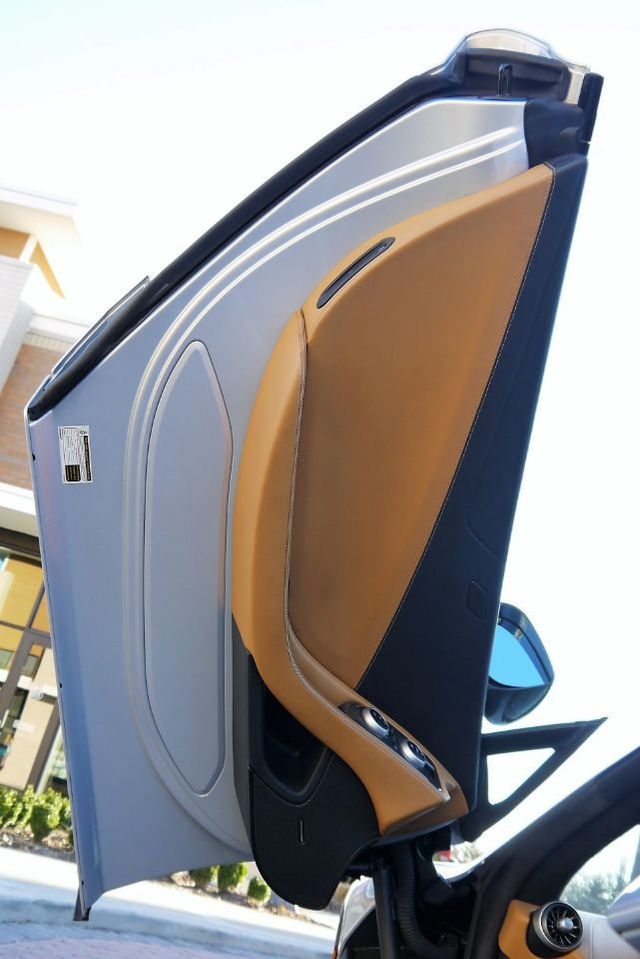 2012 McLaren MP4-12C Coupe - 18566221 - 24