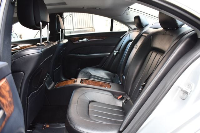 2012 Mercedes-Benz CLS 4dr Sedan CLS 550 RWD - 22871315 - 26