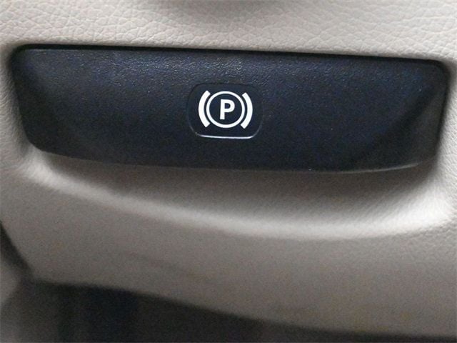 2012 Mercedes-Benz C-Class 2dr Coupe C 250 RWD - 22971572 - 24