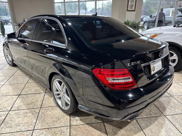 2012 Mercedes Benz C 250 Luxury photo 4