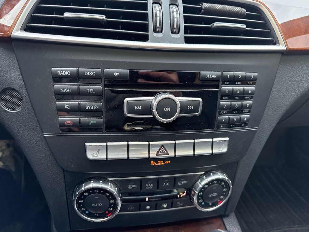 2012 Mercedes-Benz C-Class 4dr Sedan C 300 Sport 4MATIC - 22974580 - 10