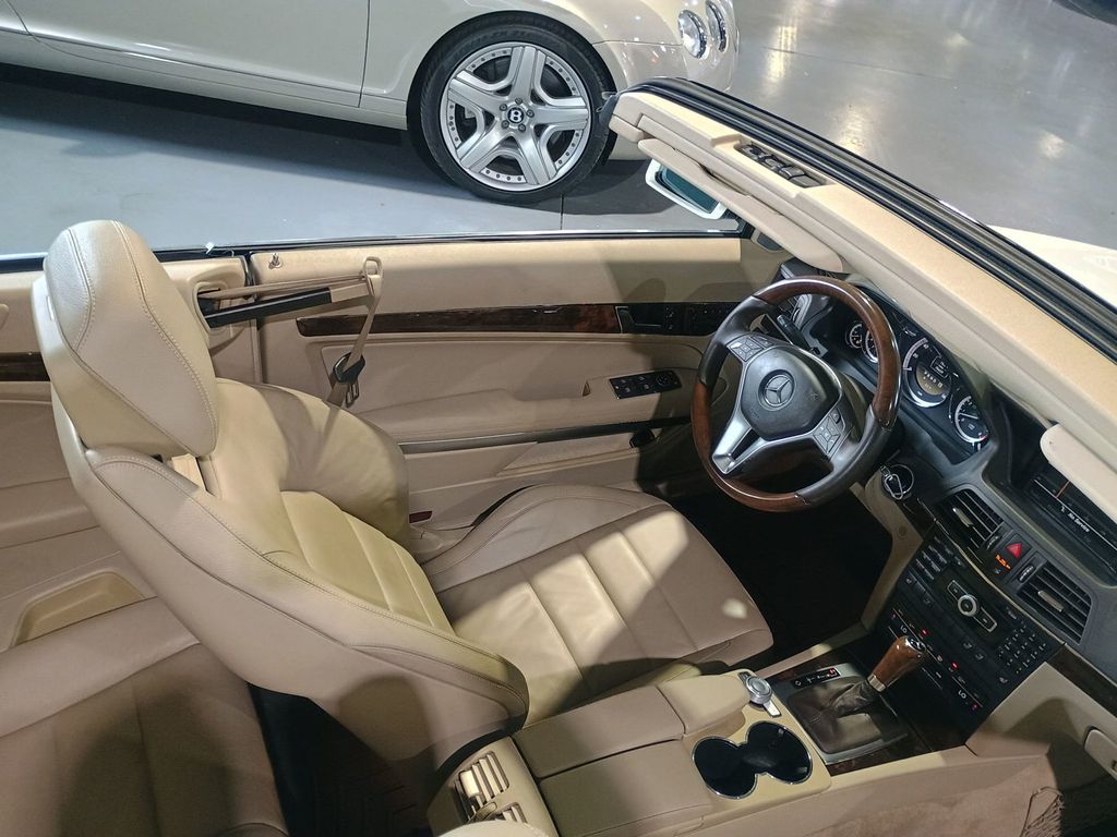 2012 Mercedes-Benz E-Class 2dr Cabriolet E 350 RWD Clean Carfax Florida Car - 22935216 - 34