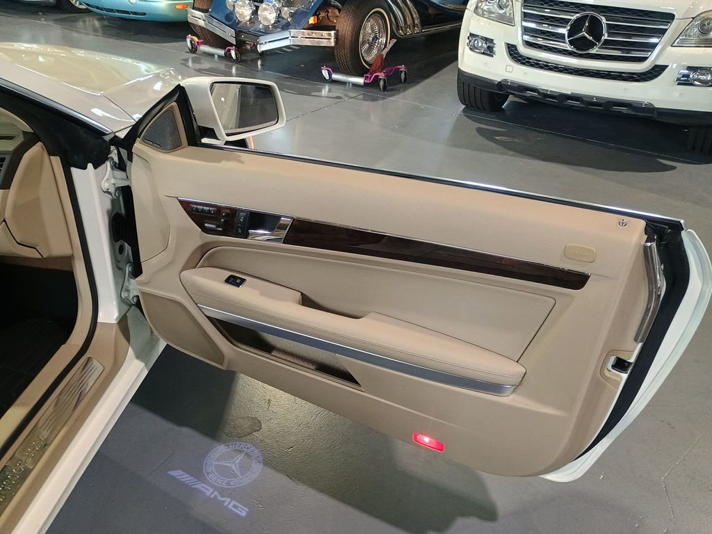 2012 Mercedes-Benz E-Class 2dr Cabriolet E 350 RWD Clean Carfax Florida Car - 22935216 - 40