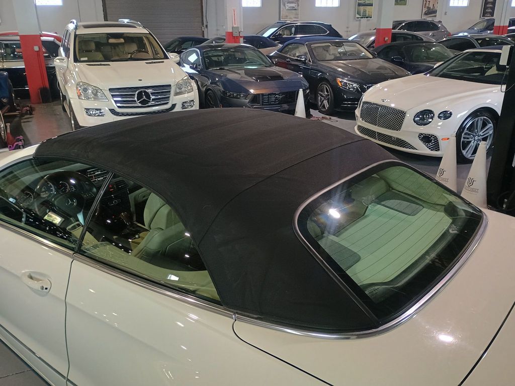 2012 Mercedes-Benz E-Class 2dr Cabriolet E 350 RWD Clean Carfax Florida Car - 22935216 - 53