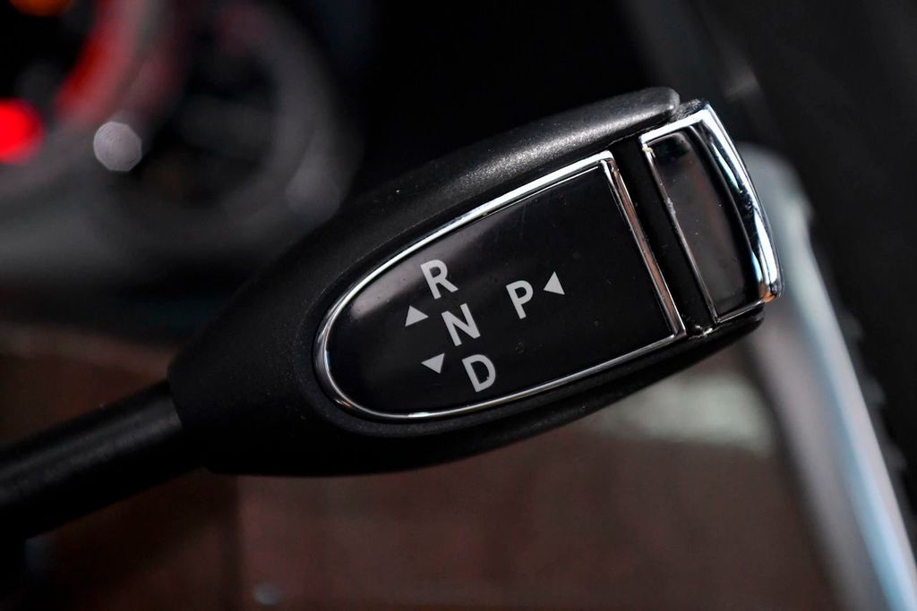 2012 Mercedes-Benz E-Class 4dr Sedan E 350 Luxury RWD - 22200273 - 27