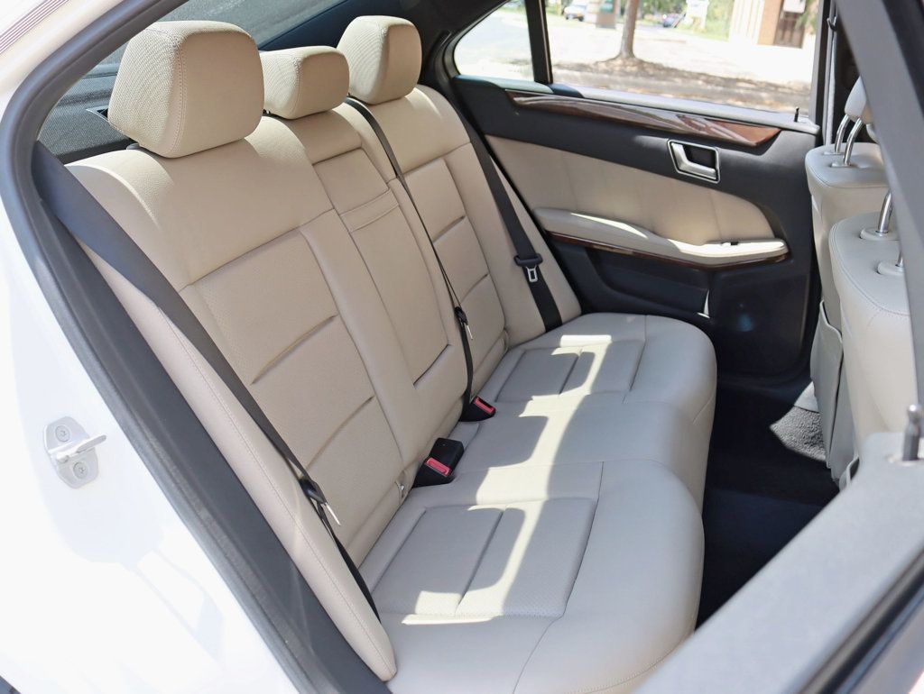 2012 Mercedes-Benz E-Class E350 4MATIC PREMIUM 2 / PANORAMA SUNROOF SEDAN - 23076122 - 23