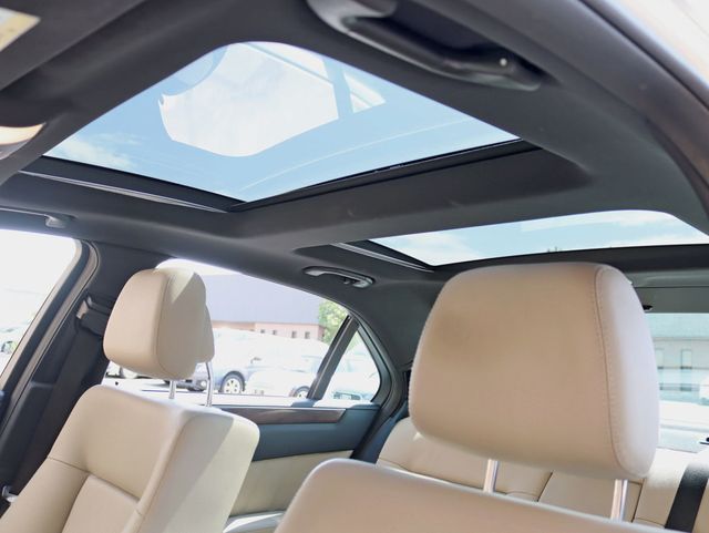 2012 Mercedes-Benz E-Class E350 4MATIC PREMIUM 2 / PANORAMA SUNROOF SEDAN - 23076122 - 24