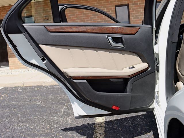 2012 Mercedes-Benz E-Class E350 4MATIC PREMIUM 2 / PANORAMA SUNROOF SEDAN - 23076122 - 29